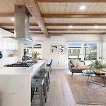 Mission Point 2 By Avantstay Mission Beach Home W Large Balcony Steps To Beach