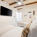 Mission Point 2 By Avantstay Mission Beach Home W Large Balcony Steps To Beach