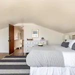 Bay View I By Avantstay Stylish Mission Beach Home On The Sand