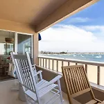 Bay View I By Avantstay Stylish Mission Beach Home On The Sand