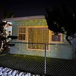 Comfy Cottage Near The Beach