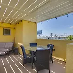 Sunny Socal Hideaway Less Than 2 Miles To Pacific Beach!