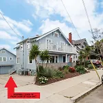 Bankers Hill Chic Roomy Home Near Airport