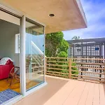 Steps 2 Ocean & Surfing Ocean Views Rooftop Deck