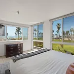 Belmont Patio - Ocean View Pet Friendly Patio & Garage- 5113