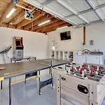 Double Flamingo Hottub Bbq Game Room Self Check-In