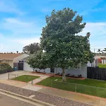 Spacious 4Br Outdoor Kitchen Hot Tub & Fun