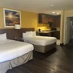 Days Inn by Wyndham Mission Valley Qualcomm Stadium/ Sdsu