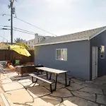 Modern Retro Close To Dt, Zoo, Parking, Hot Tub