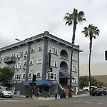 Harborview Inn & Suites-Convention Center-Airport-Gaslamp-Seaworld-Zoo-Balboa Park
