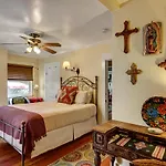 Hillcrest House Bed & Breakfast