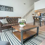 Bi Level 1Br In Little Italy By Sonder