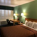 Travelodge By Wyndham San Diego Downtown Convention Center