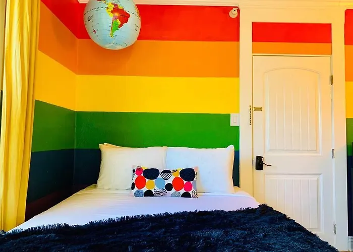 Love-Themed Studio For Two San Diego Downtown! Perfect To Experience The City!