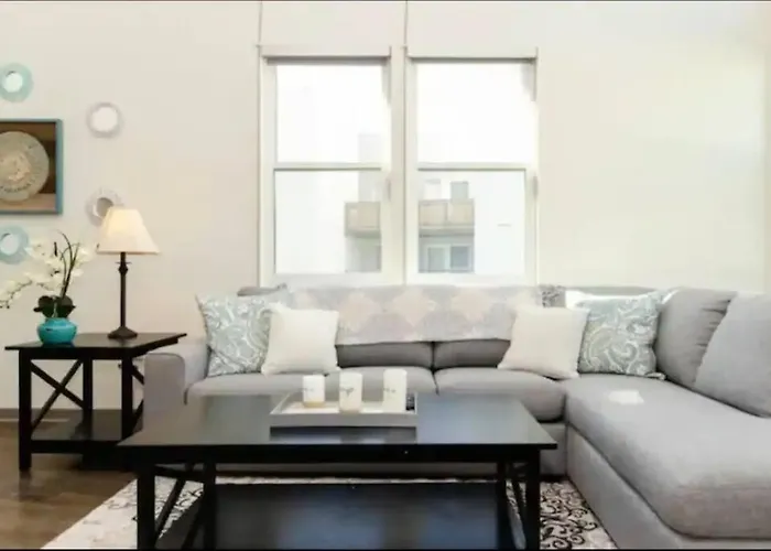 Sleeps 10 In Gaslamp Quarter Elegant 3 Bedroom Near Convention
