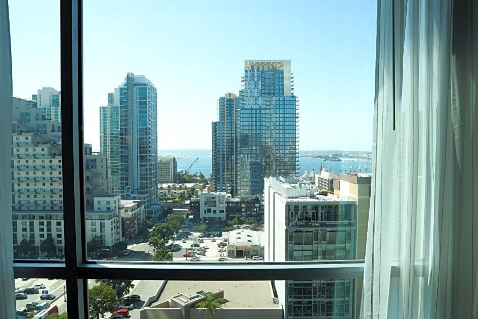 Hotel Carte Downtown, Curio Collection By Hilton 4*