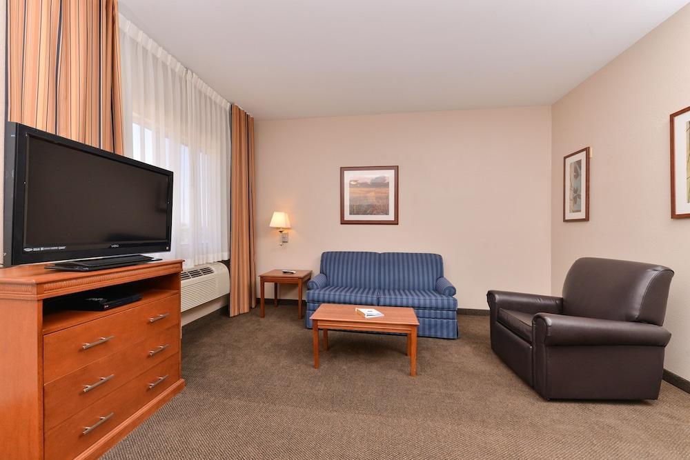 Candlewood By Ihg Hotel San Diego