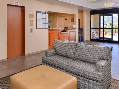 Hotel Candlewood By Ihg 2*