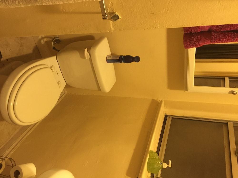 Hostel Habibi