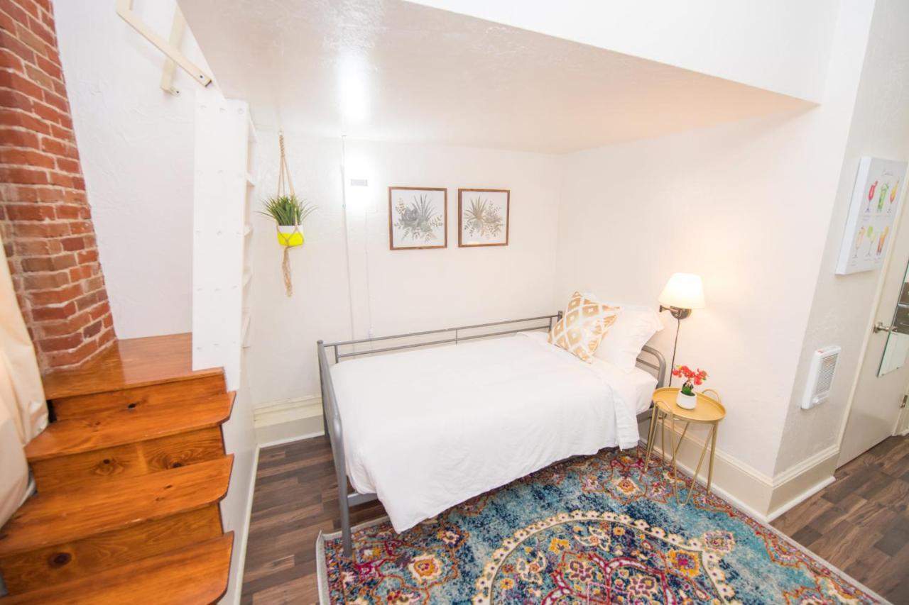 Vantaggio Suites Gaslamp #40 * San Diego