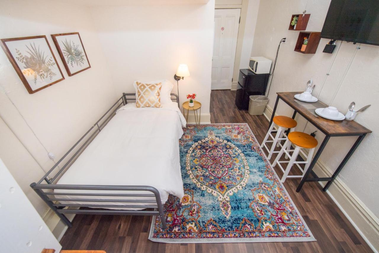 Vantaggio Suites Gaslamp #40 Apartment