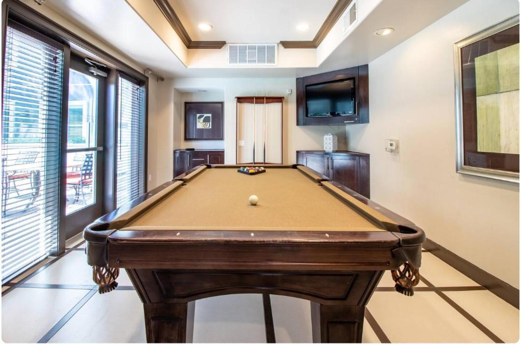 Apartment Yes It's Right 2 Suites And 3 Bath In The Heart Of Fb2