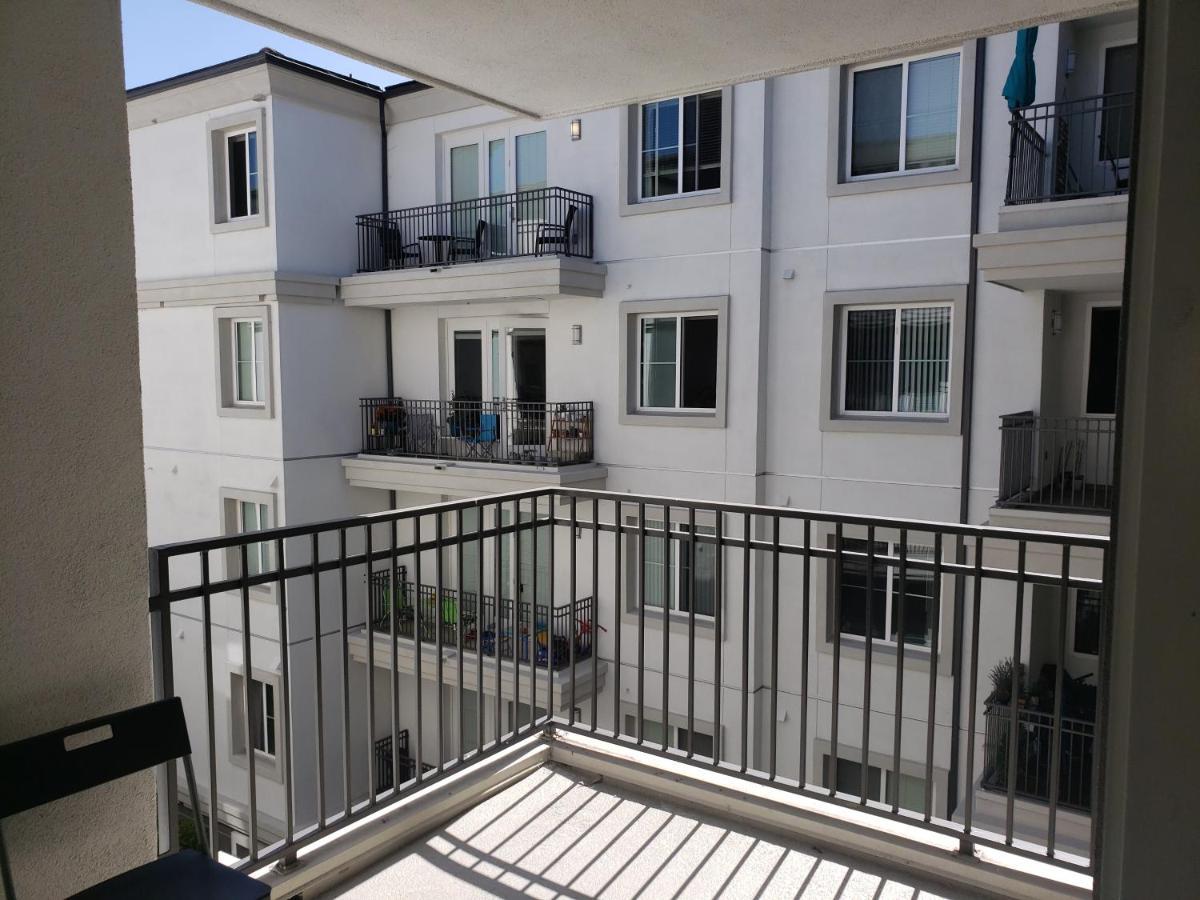 Yes It's Right 2 Suites And 3 Bath In The Heart Of Fb2 Apartment