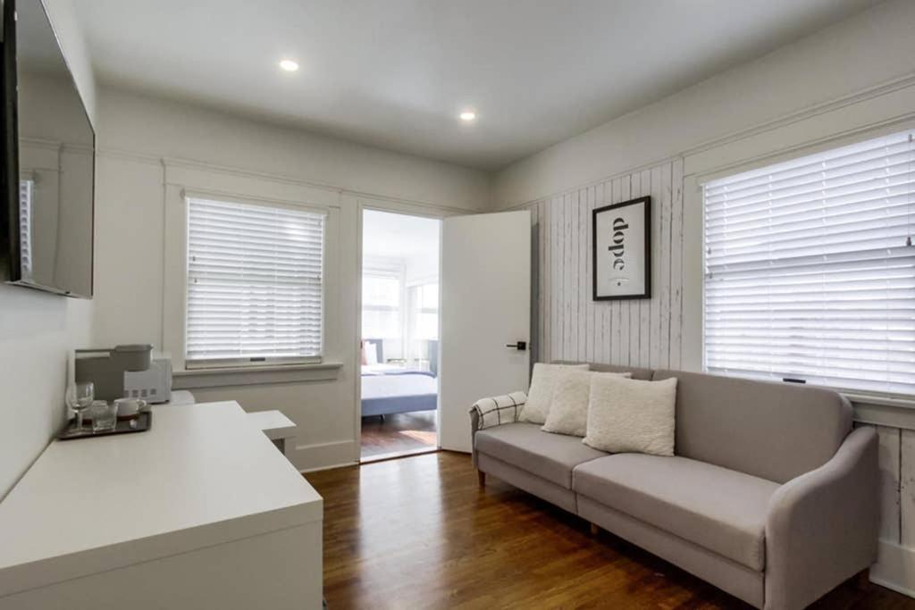 Studio-large Outdoor Space-15 Minutes To Mission Bay Apartment *