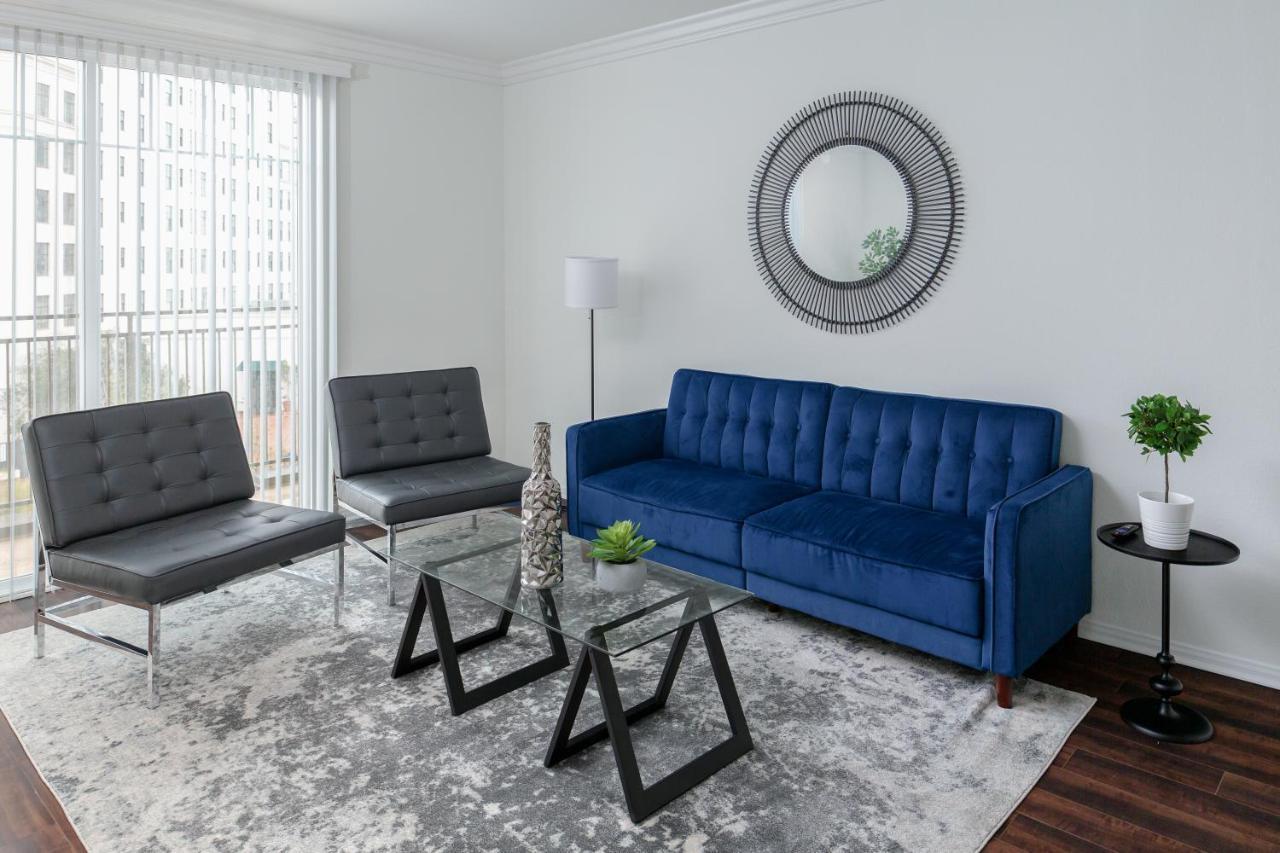 Apartment Sd Dazzling Apt Sleeps 6