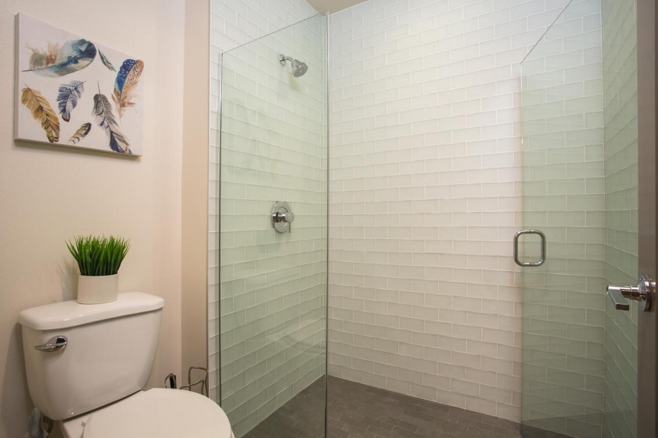 Sd Dazzling Apt Sleeps 6 * San Diego