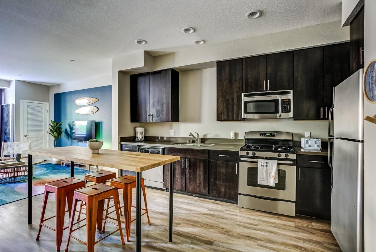 Apartment Wanderjaunt - Luxe Mission Valley Apts
