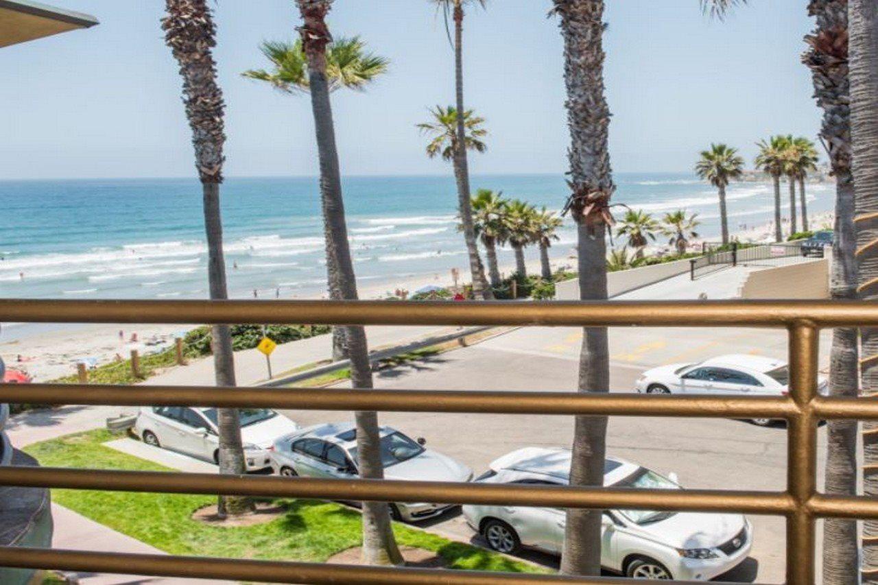 Pacific Terrace Hotel 4*