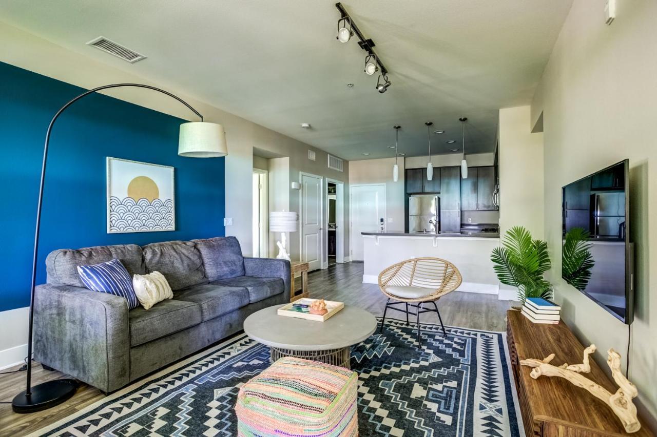 Wanderjaunt - Luxe Mission Valley Apts *