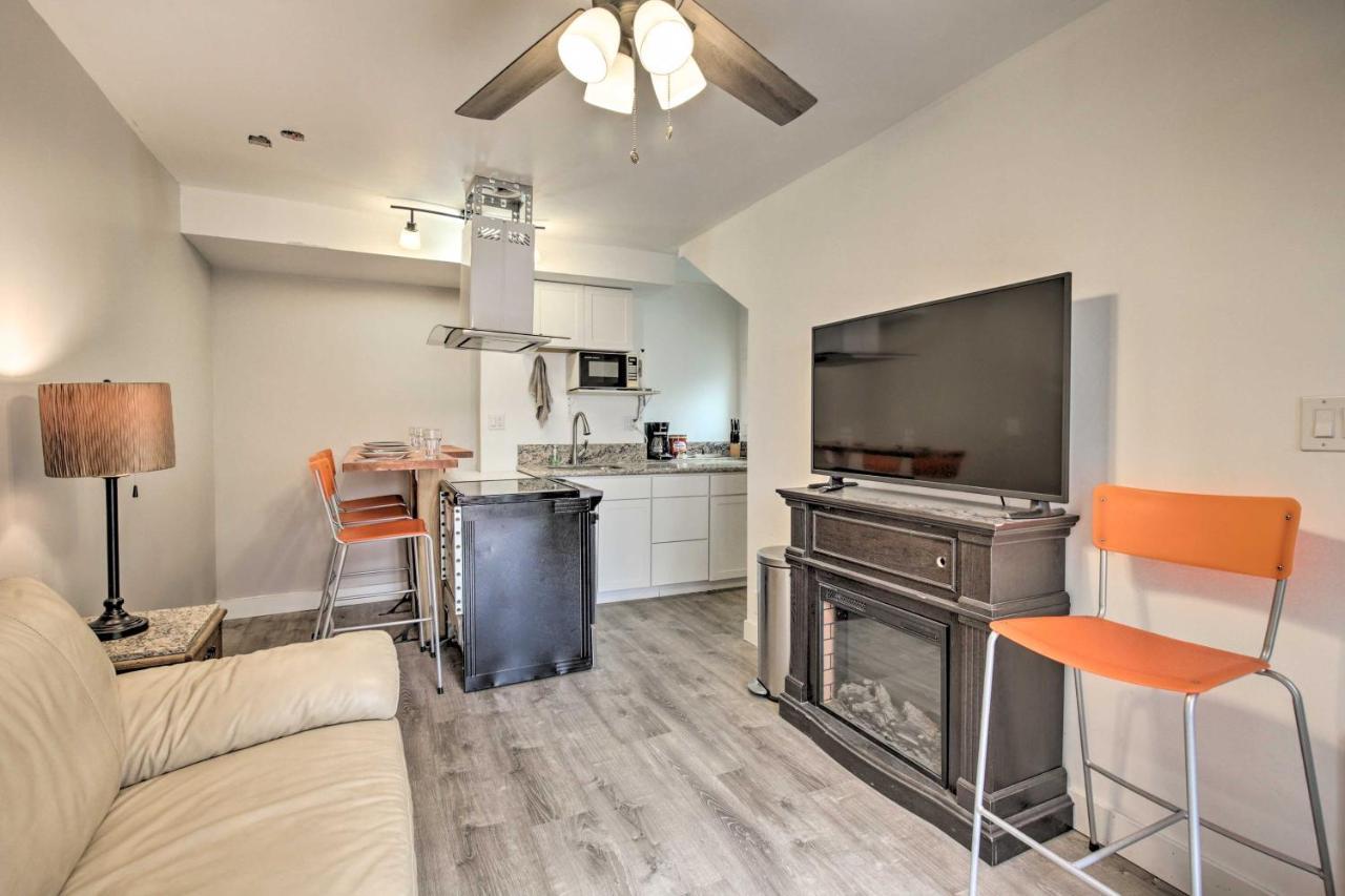 Holiday home Pet-friendly Gem With Patio And Grill *