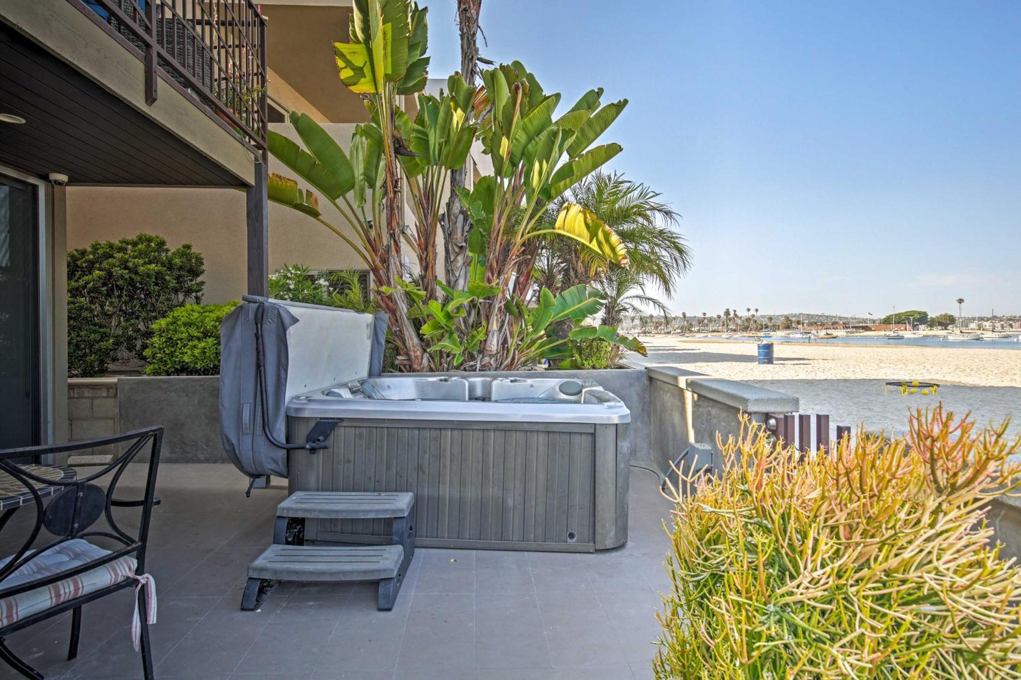 Bayfront Getaway On Boardwalk With Hot Tub San Diego