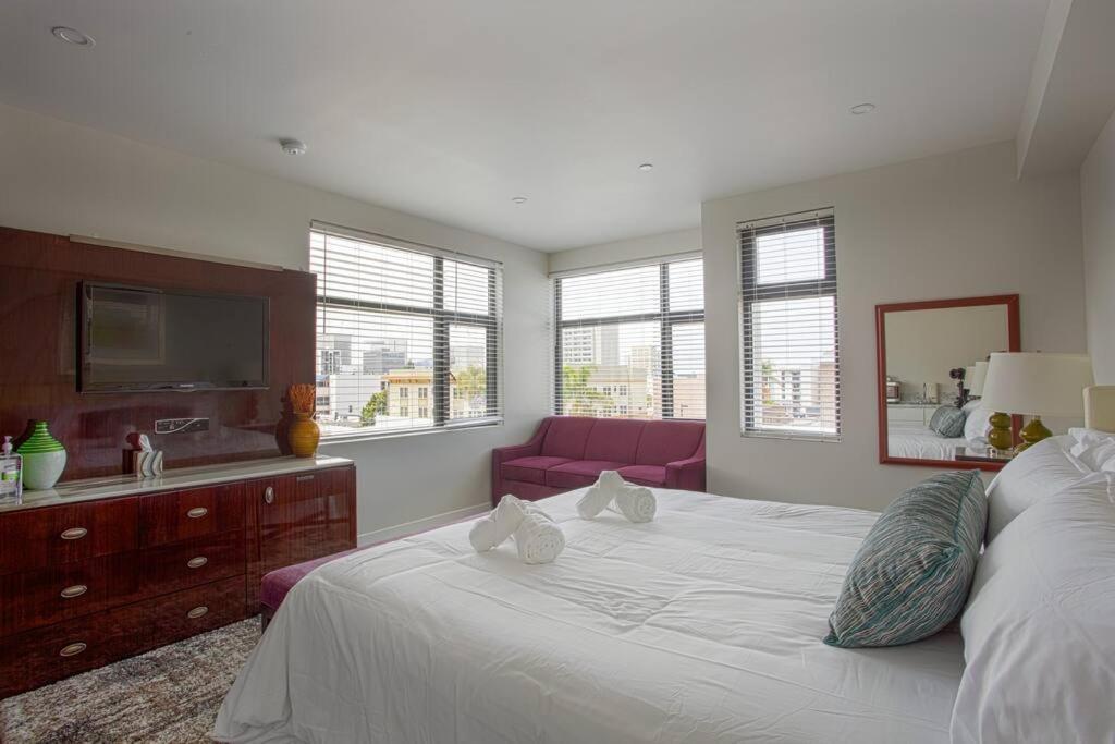 Inn Downtown View 4 Sleepers Studio- Great For Getaway