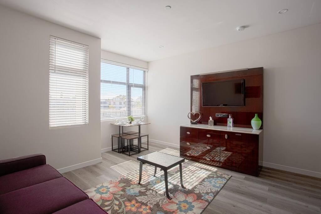 Inn Luxurious Design One Bedroom Near Balboa Park *