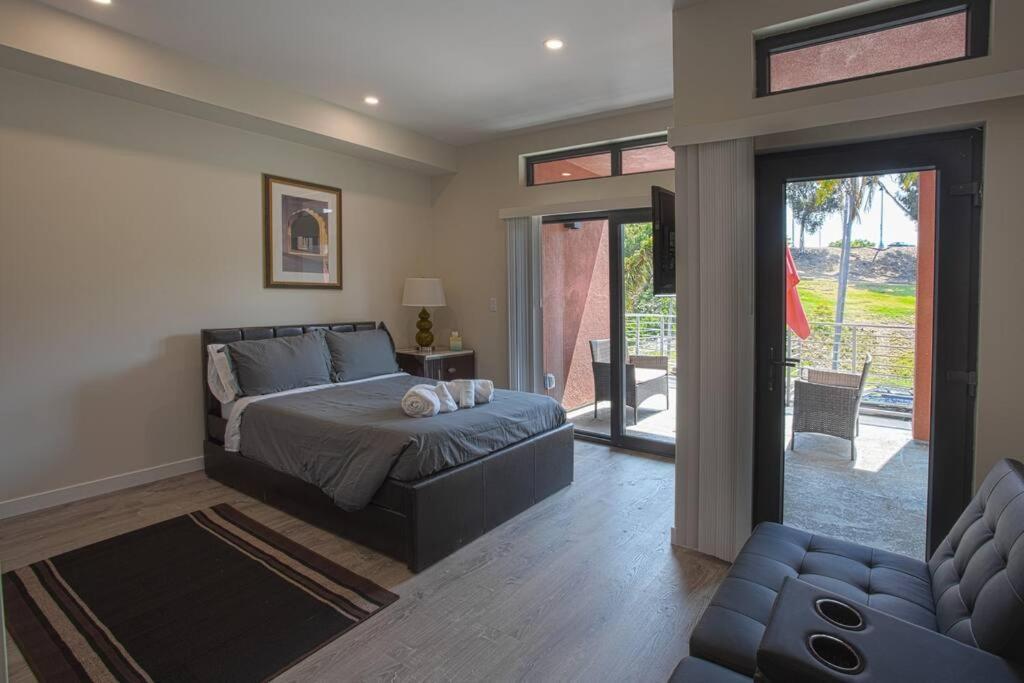 Cute With Large Balcony And Great Park View *