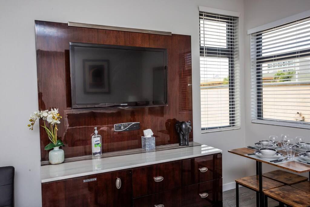 2 Bedroom, 2 Bathroom Detached Max 7 Sleepers * San Diego