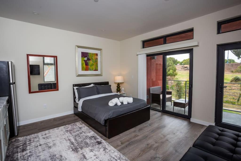 Apartment With Beautiful View Next To Downtown *
