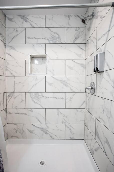 Luxurious Design One Bedroom Near Balboa Park * San Diego