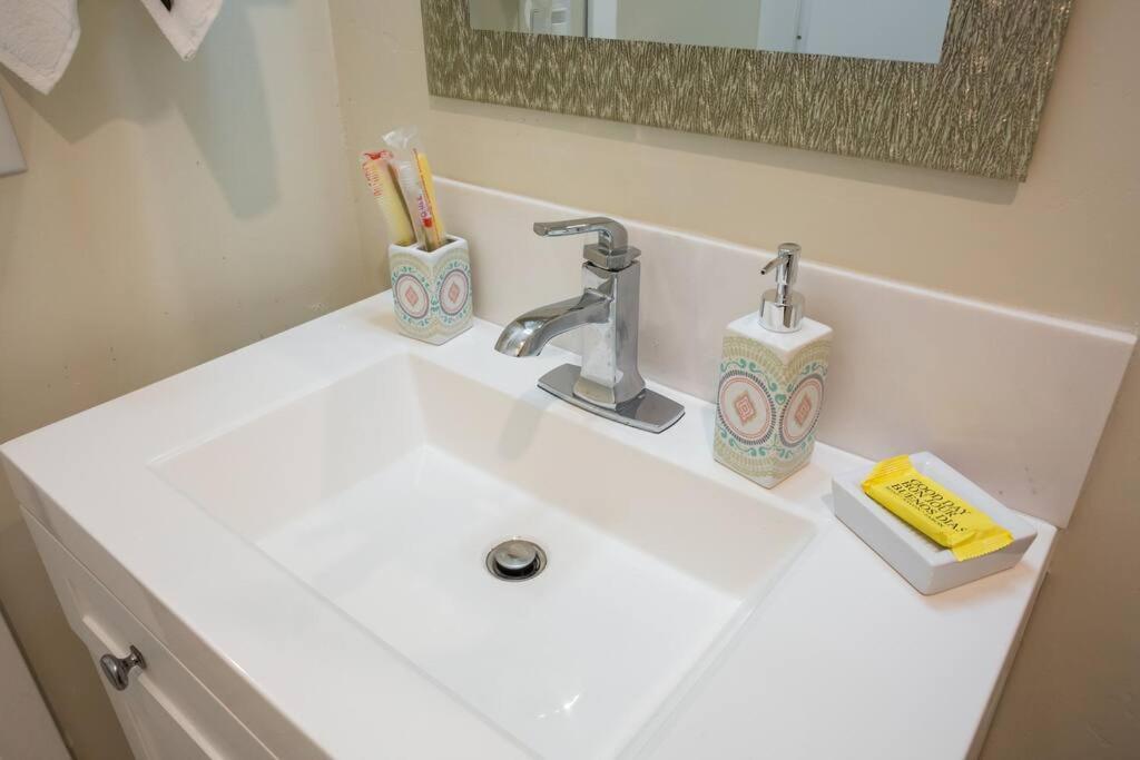 Cute With Large Balcony And Great Park View Inn San Diego