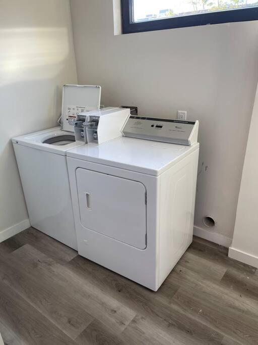 Spacious 1 Bedroom In Heart Of San Diego