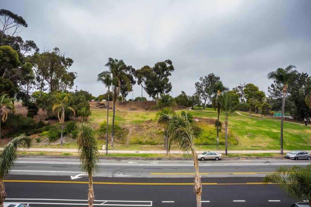With Beautiful View Next To Downtown * San Diego