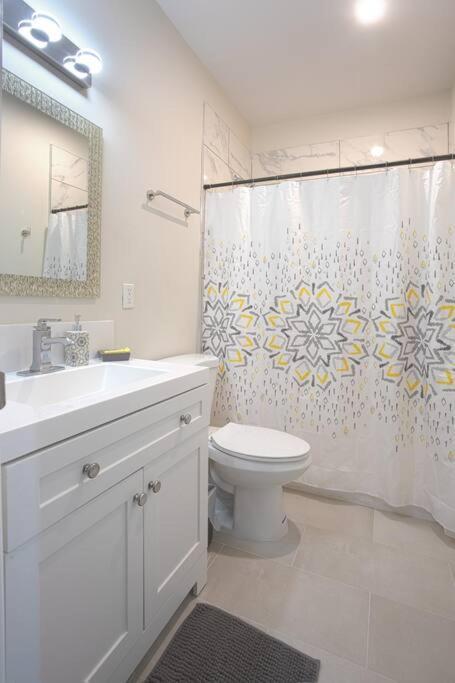 Holiday home 3 Floor Townhouse Next To Downtown Max 12 Sleepers *