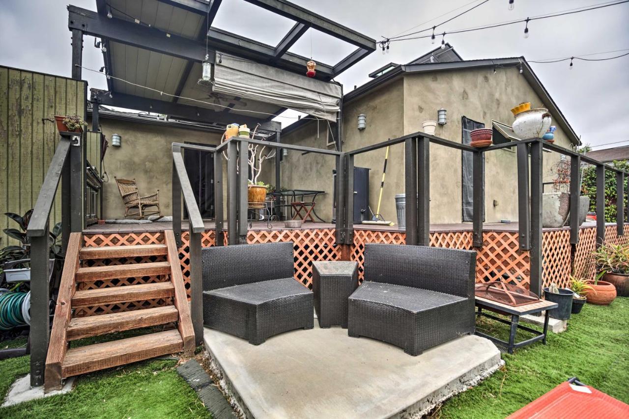 Holiday home Updated With Private Yard And Grill!