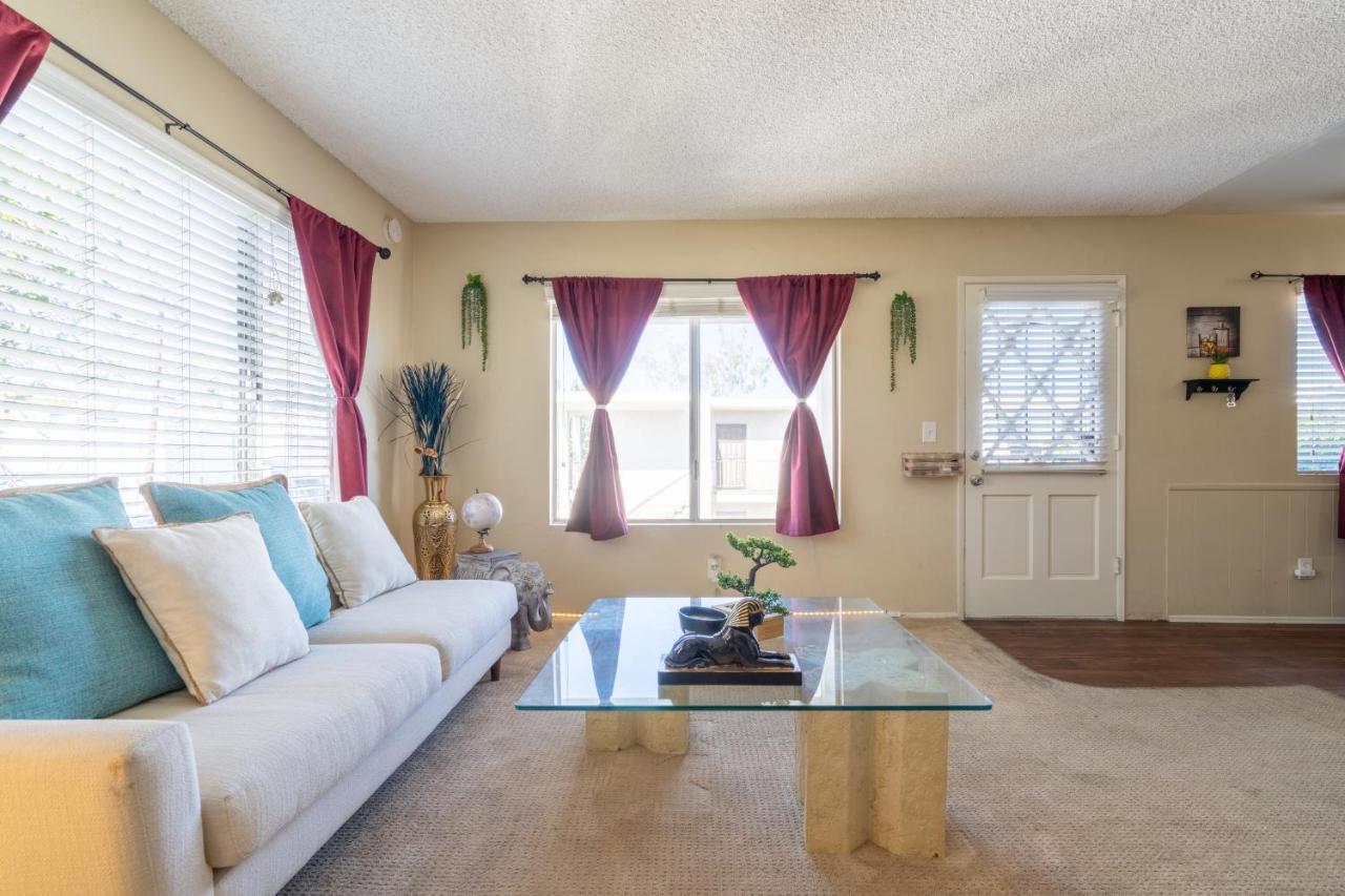 Apartment Cozy & Comfortable Private Bedroom & Bathroom *