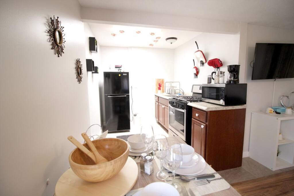 Apartment Spacious Guest Amazing Location *