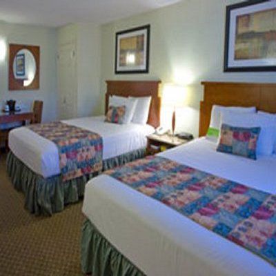Mission View & Sea World - Zoo Hotel 3*