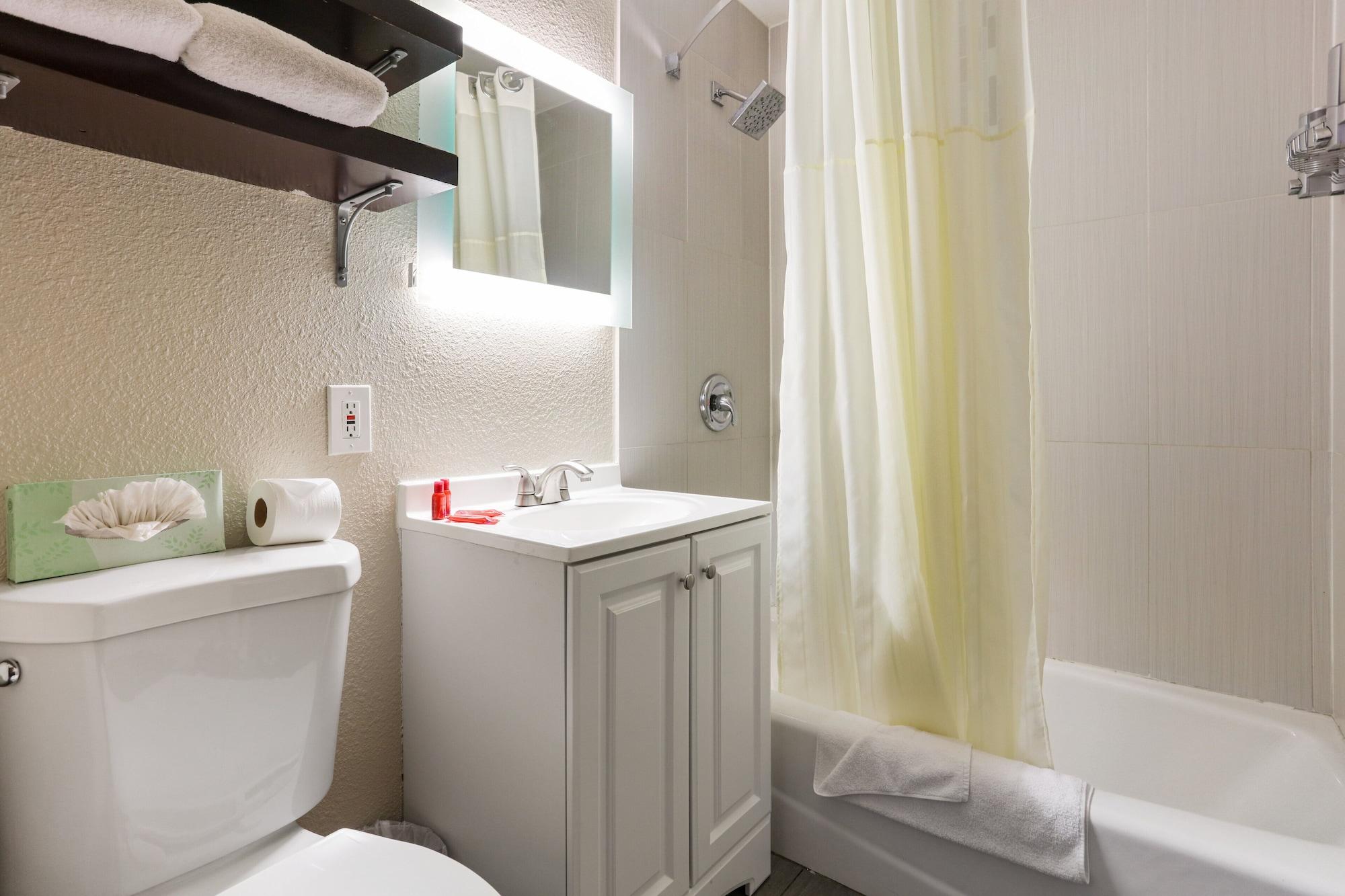 Aqua Mar Motel 2*